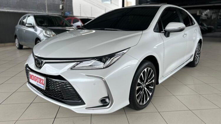 COROLLA 2.0 ALTIS – 2024