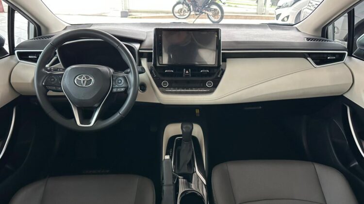 COROLLA 2.0 ALTIS – 2024