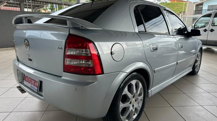 ASTRA 2.0 ADVANTAGE AUT. – 2011