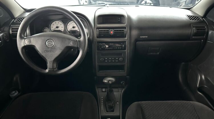 ASTRA 2.0 ADVANTAGE AUT. – 2011