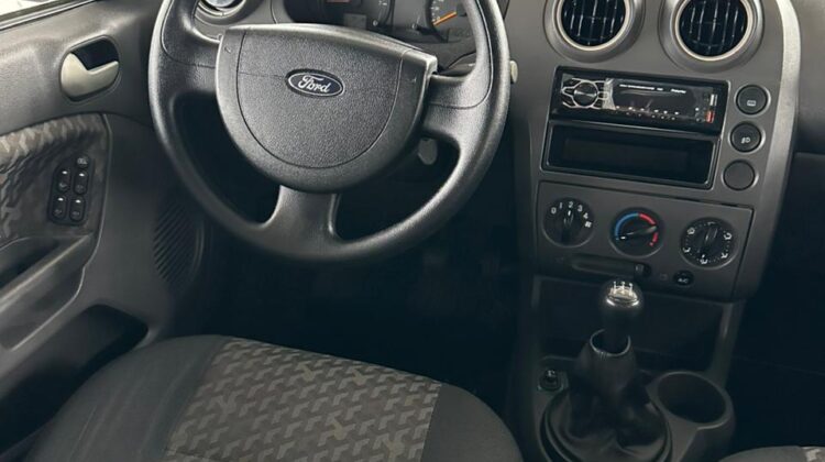 FIESTA 1.6 – 2004